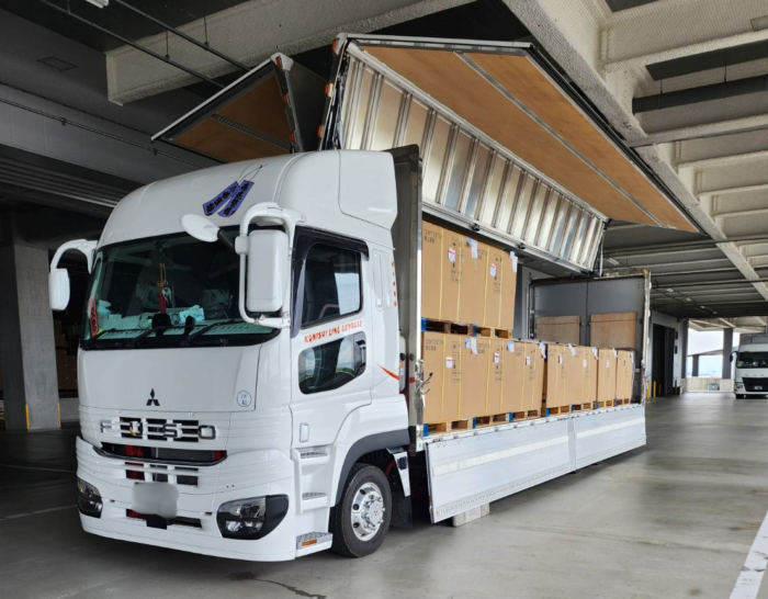 有限会社小西運輸の職場・車両の様子